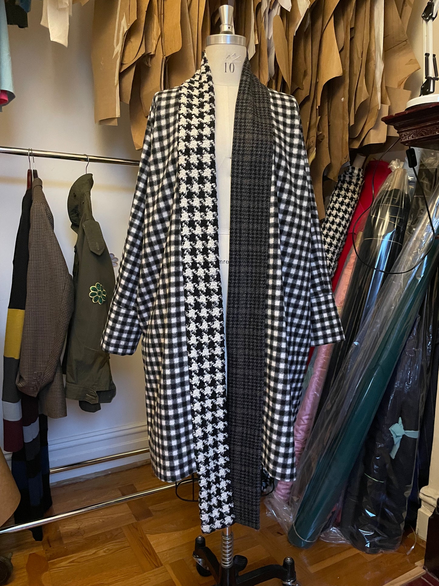 Studio duster No.6